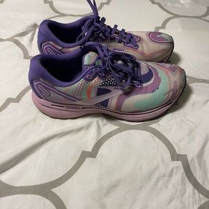 Brooks ghost 14 empower her collection
